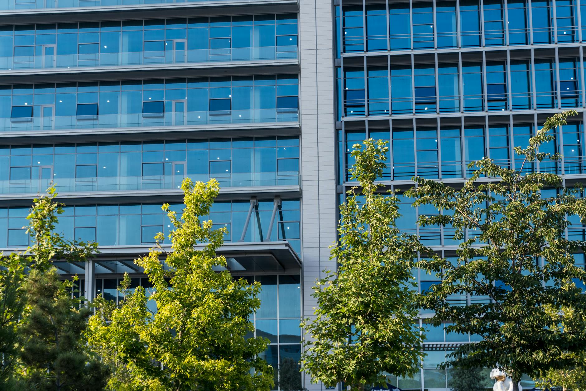 Panduan Regulasi ESG Reporting untuk Perusahaan Terbuka 2026